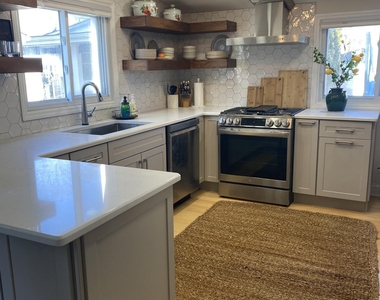 408 Park Place Avenue - Photo Thumbnail 15