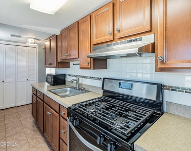 309 Hiering Avenue - Photo Thumbnail 5