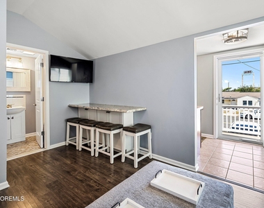 309 Hiering Avenue - Photo Thumbnail 10