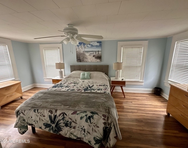 612 Sylvania Avenue - Photo Thumbnail 8