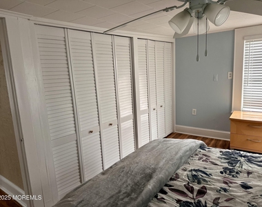 612 Sylvania Avenue - Photo Thumbnail 7