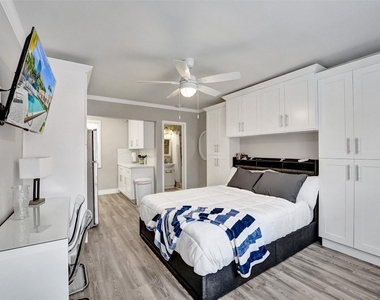 329 Connecticut Street - Photo Thumbnail 18