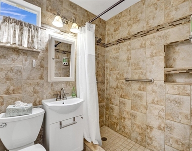 329 Connecticut Street - Photo Thumbnail 10