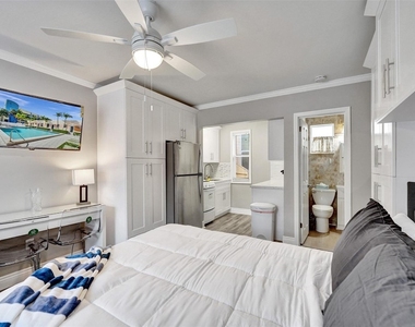 329 Connecticut Street - Photo Thumbnail 5
