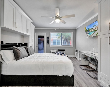 329 Connecticut Street - Photo Thumbnail 3