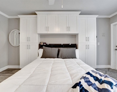 329 Connecticut Street - Photo Thumbnail 4