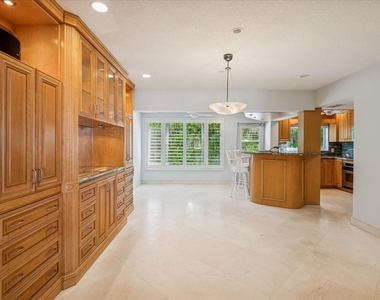 5400 N Ocean Boulevard - Photo Thumbnail 5