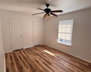 108 Mckinley Street - Photo Thumbnail 4