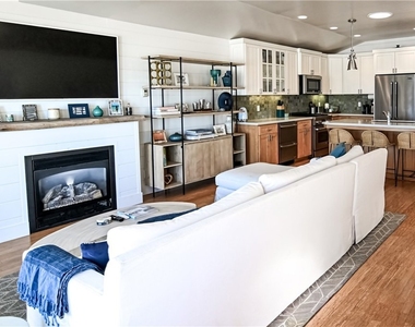 2814 Studio Drive - Photo Thumbnail 11