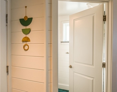 2814 Studio Drive - Photo Thumbnail 24
