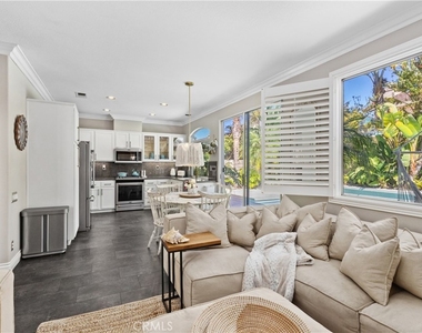 13668 Kingsbridge - Photo Thumbnail 11