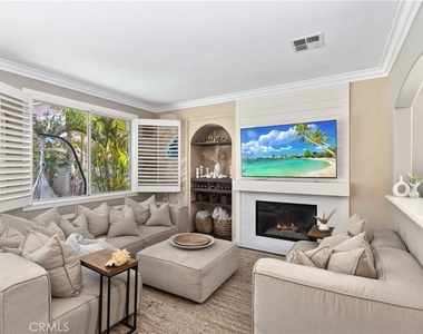 13668 Kingsbridge - Photo Thumbnail 7