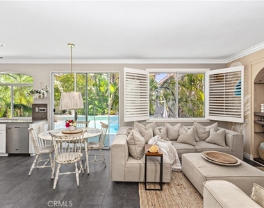 13668 Kingsbridge - Photo Thumbnail 5