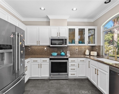 13668 Kingsbridge - Photo Thumbnail 9