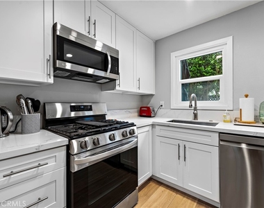 432 N Coast - Photo Thumbnail 8