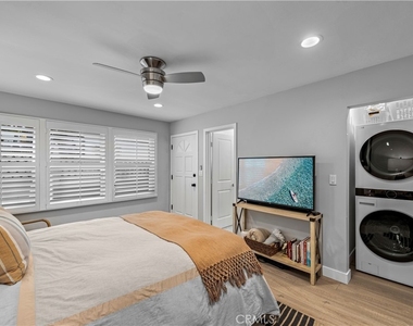 432 N Coast - Photo Thumbnail 5