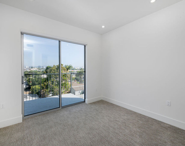 2600 S Sepulveda Boulevard - Photo Thumbnail 30