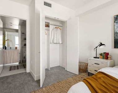 2600 S Sepulveda Boulevard - Photo Thumbnail 10