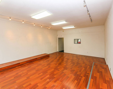 4015 W Olympic Boulevard - Photo Thumbnail 5