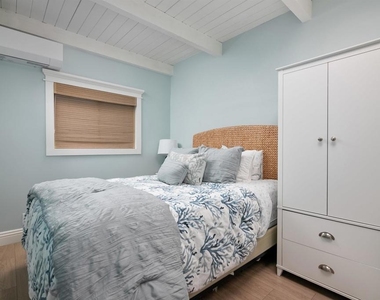 1680 N Neptune Ave - Photo Thumbnail 27