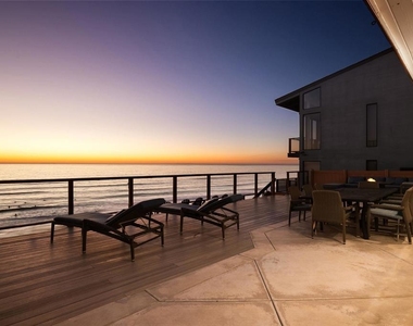 1680 N Neptune Ave - Photo Thumbnail 2