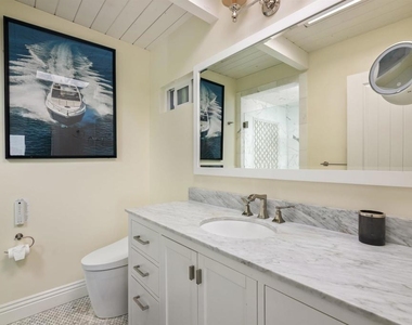 1680 N Neptune Ave - Photo Thumbnail 24