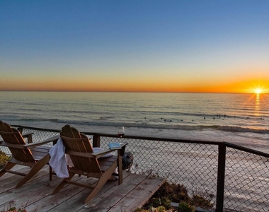 1680 N Neptune Ave - Photo Thumbnail 4