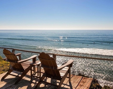 1680 N Neptune Ave - Photo Thumbnail 12