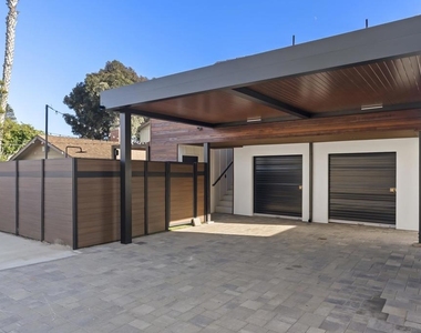 952 Pacific Beach Dr - Photo Thumbnail 24
