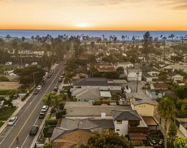 952 Pacific Beach Dr - Photo Thumbnail 32