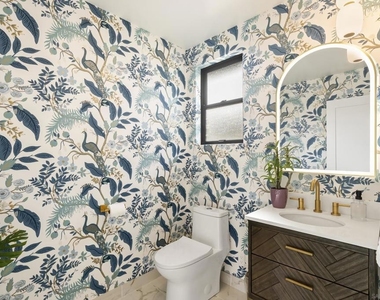 952 Pacific Beach Dr - Photo Thumbnail 23