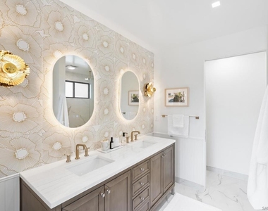 952 Pacific Beach Dr - Photo Thumbnail 18