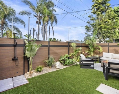 952 Pacific Beach Dr - Photo Thumbnail 8