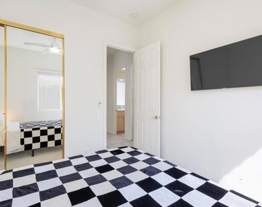 40741 Avenida Solana - Photo Thumbnail 10