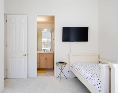 40741 Avenida Solana - Photo Thumbnail 15