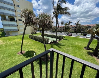 7420 S Ocean Drive - Photo Thumbnail 35