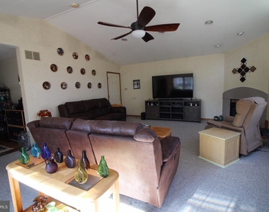 112 N Harvard Road - Photo Thumbnail 5