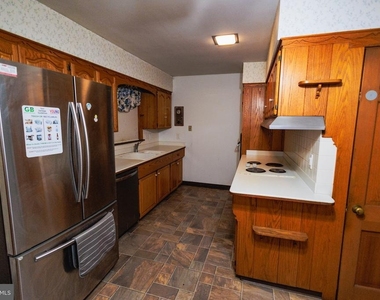 321 Villanova Road - Photo Thumbnail 8