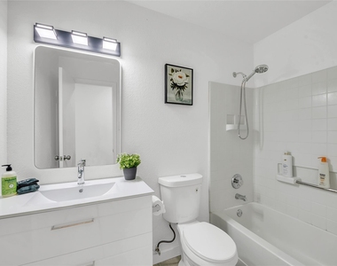 3514 Banda Ln - Photo Thumbnail 17