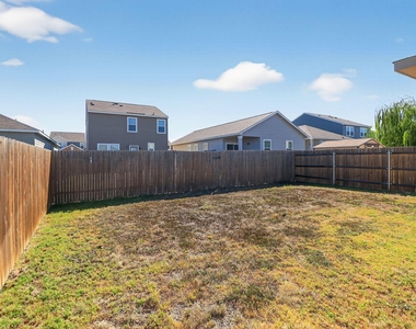 137 Miracle Dr - Photo Thumbnail 21