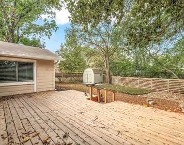 3400 Laguna Dr - Photo Thumbnail 22