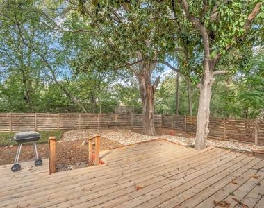3400 Laguna Dr - Photo Thumbnail 21