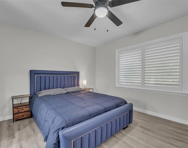 3400 Laguna Dr - Photo Thumbnail 11