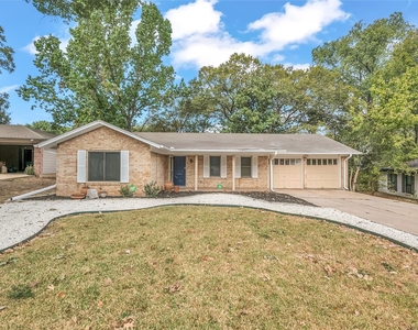 3400 Laguna Dr - Photo Thumbnail 1