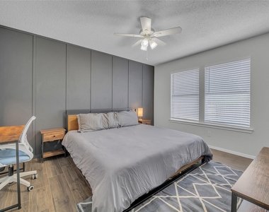 1507 Hollow Tree Blvd - Photo Thumbnail 6