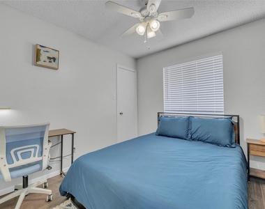 1507 Hollow Tree Blvd - Photo Thumbnail 18
