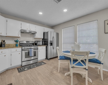 1507 Hollow Tree Blvd - Photo Thumbnail 8
