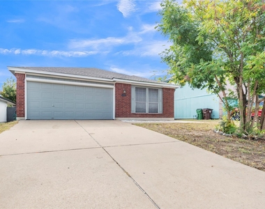 1507 Hollow Tree Blvd - Photo Thumbnail 1