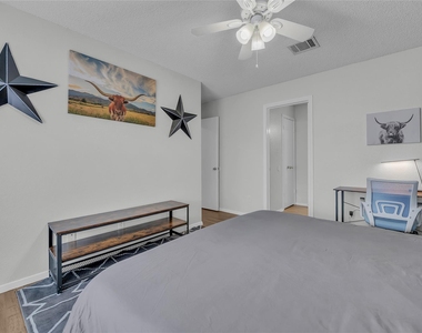 1507 Hollow Tree Blvd - Photo Thumbnail 13