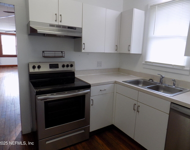 57 S Fletcher Avenue - Photo Thumbnail 20